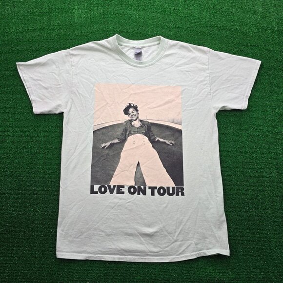 Harry Styles Tshirt Mens Medium Light Green Short Sleeve Love on Tour Concert - Picture 1 of 11
